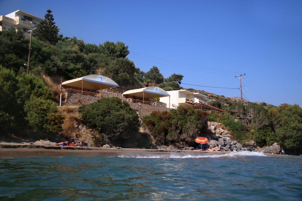 Santa Marina Apartments Родакинон Екстериор снимка