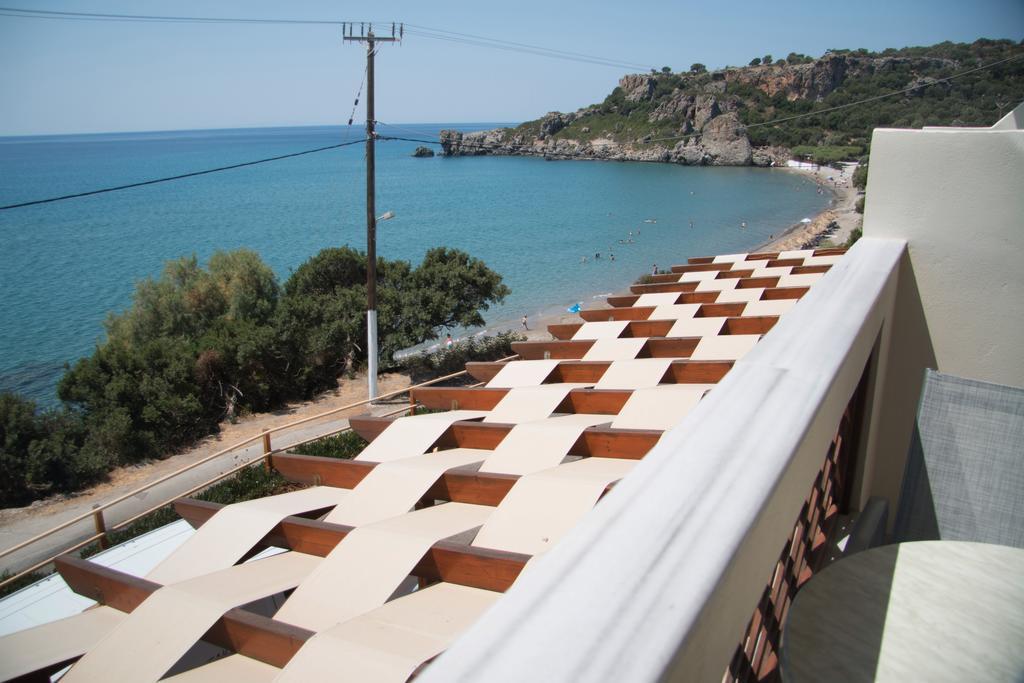 Santa Marina Apartments Родакинон Стая снимка
