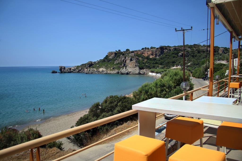 Santa Marina Apartments Родакинон Екстериор снимка