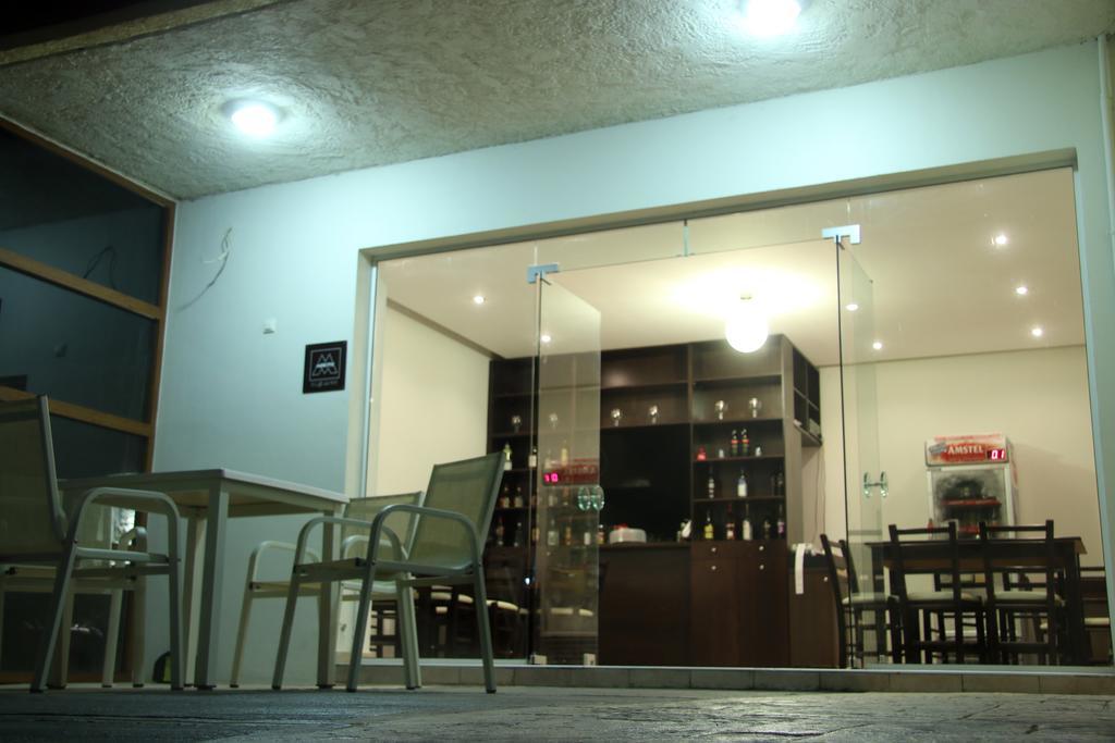 Santa Marina Apartments Родакинон Екстериор снимка